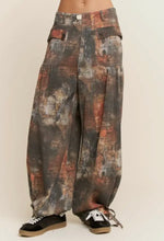 Load image into Gallery viewer, Abstract Wash Wide-Leg Cargo Pants