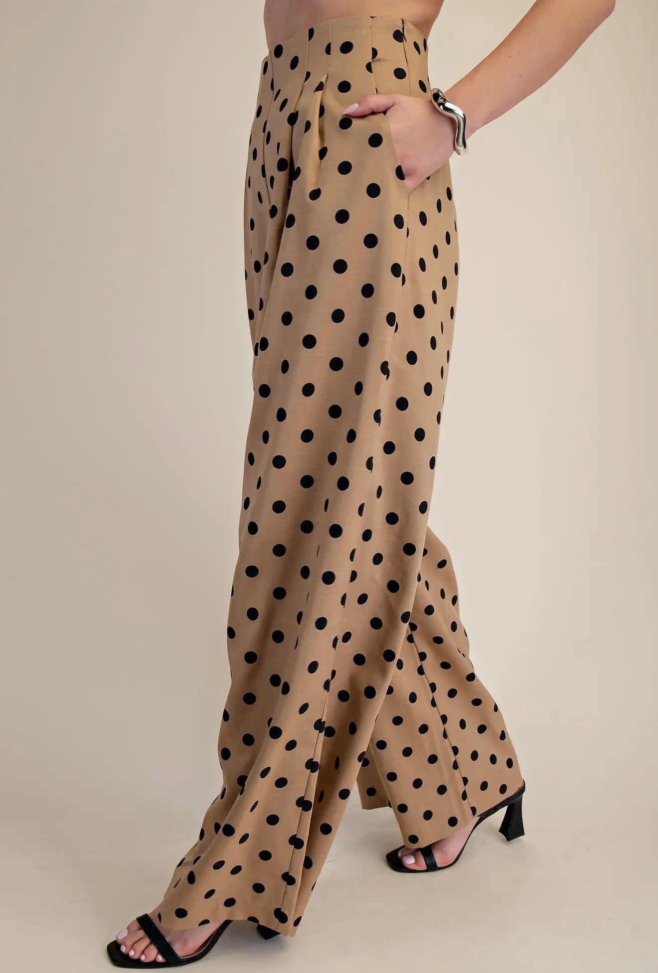Dot & Daring Wide-Leg Trouser
