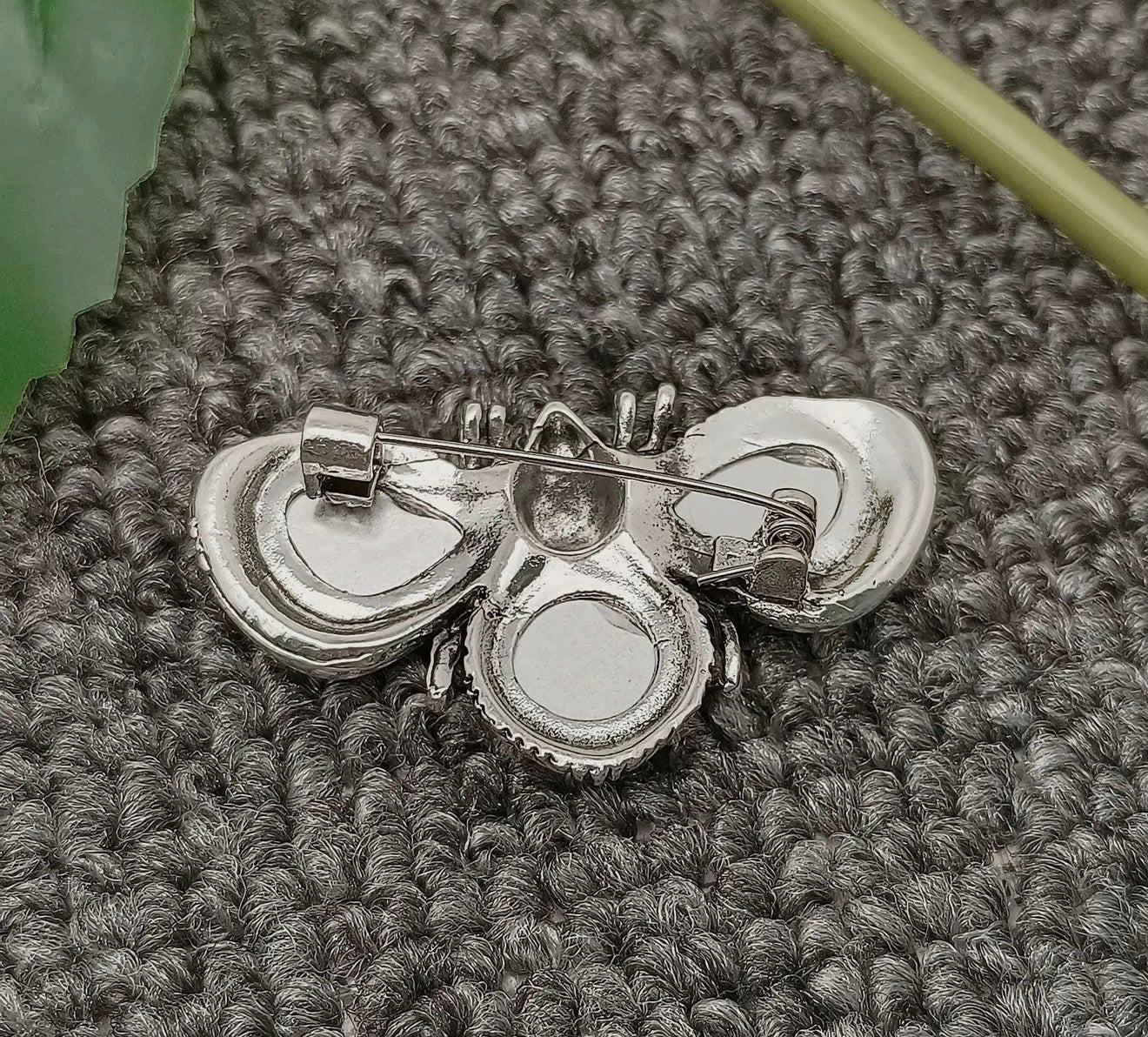 Vintage Sparkle Bee Pin