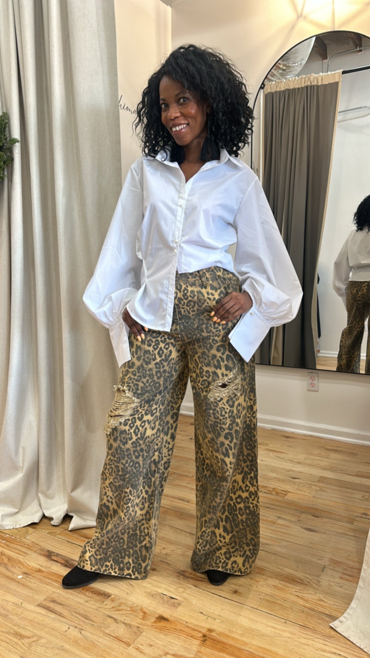 Felina Distressed Jean