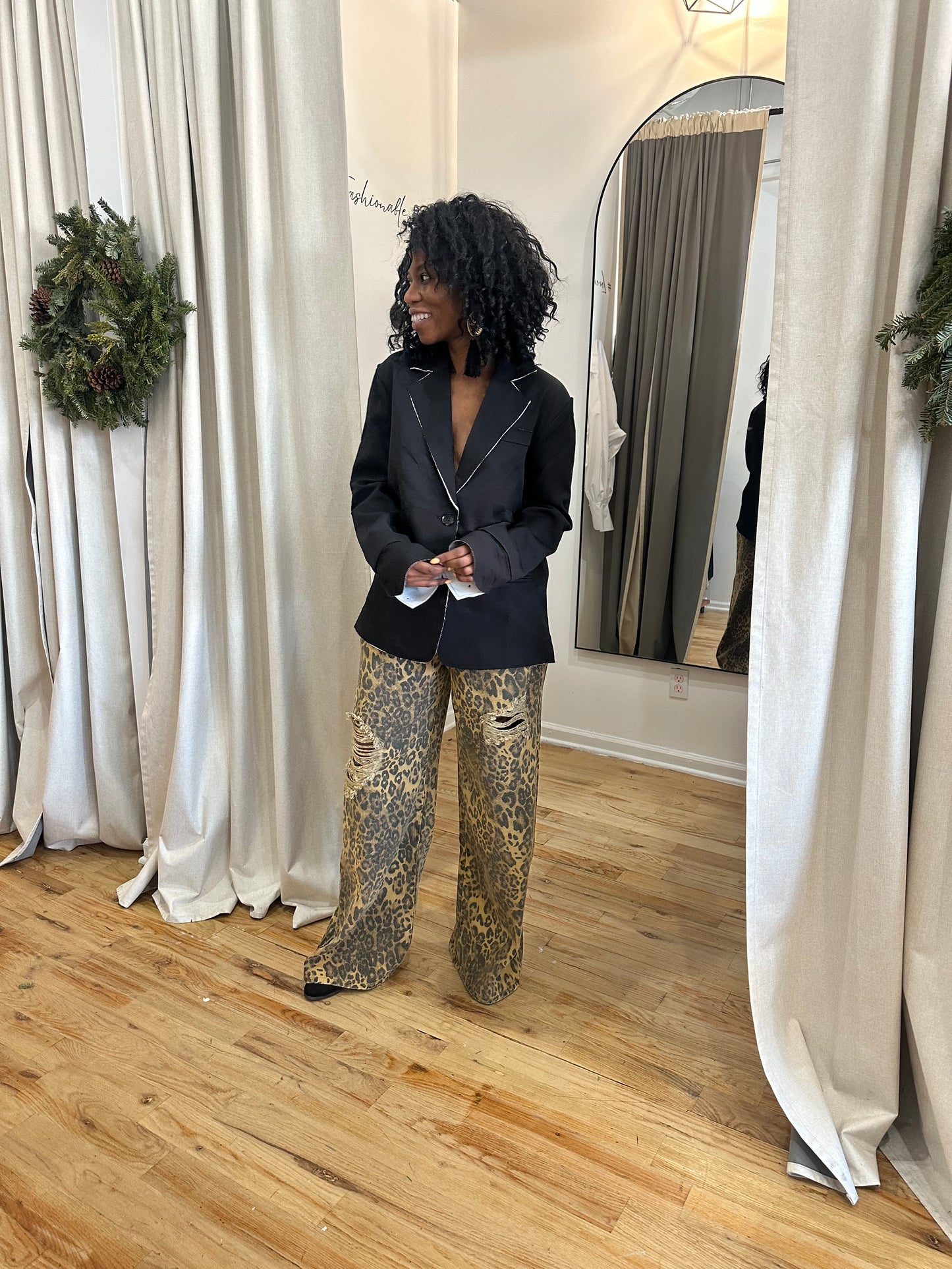 Felina Distressed Jean