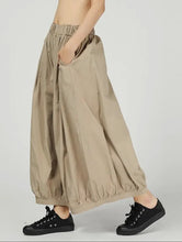 Load image into Gallery viewer, Balloon Palazzo Pants

