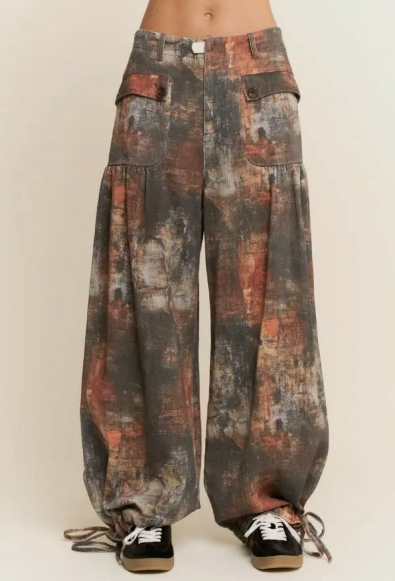 Abstract Wash Wide-Leg Cargo Pants