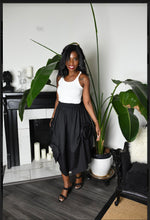 Load image into Gallery viewer, Rosette Cotton Skirt
